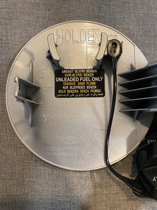 Kraftstoffklappe Kia Ceed I mit Deckel OEM 695131H300 image 6