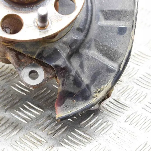 Toyota Camry VIII XV70 2019 Mozzo ruota posteriore destro image 4