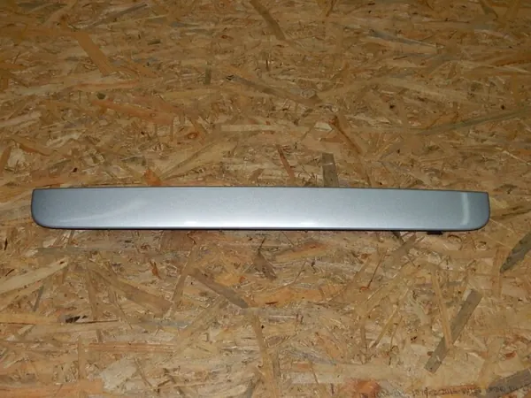 VW T5 achterklep strip OEM 7H0827329C met verlichting image 4