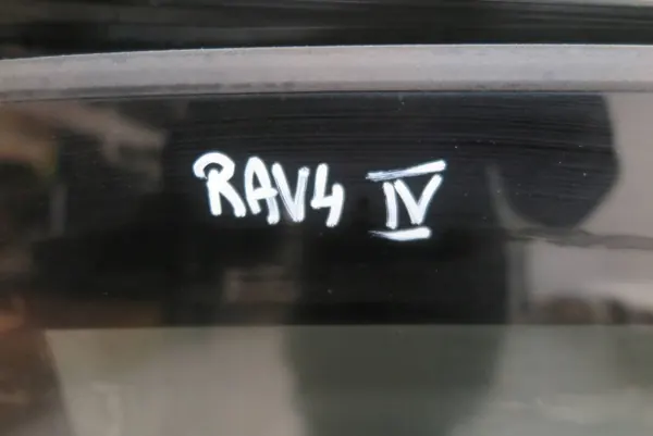 Techo solar SZYBERAV4 para Toyota RAV 4 - Usado OEM image 4