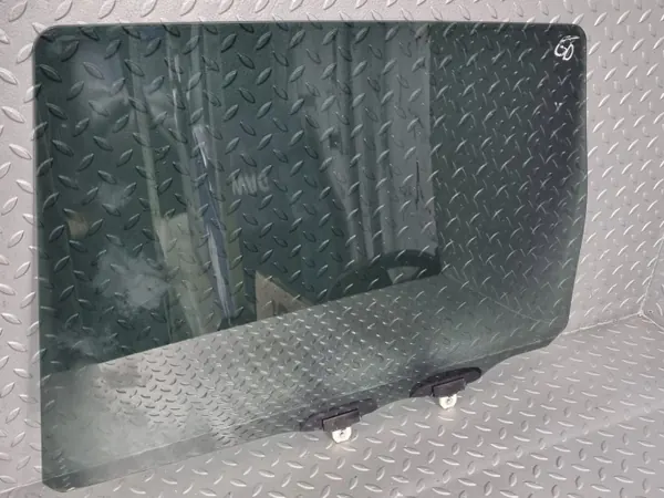 Takalasi oikea puoli OEM 5736A240 Mitsubishi Outlander image 3