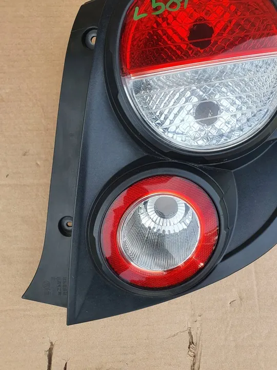 CHEVROLET AVEO T300 Luz Trasera Derecha Original image 2