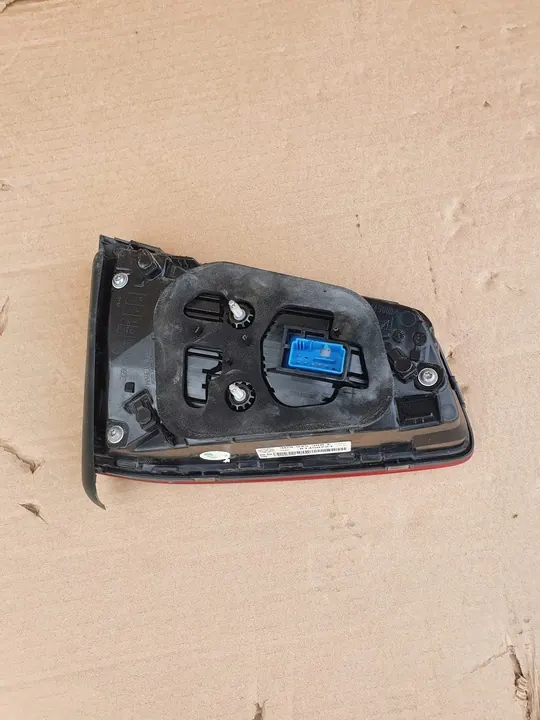 CHEVROLET AVEO T300 Luz Trasera Derecha Original image 4