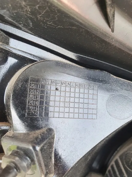 CHEVROLET AVEO T300 Luz Trasera Derecha Original image 6