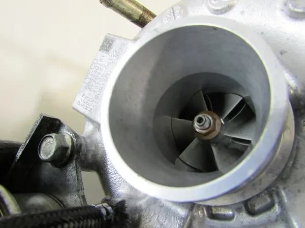 Turboalimentador Iveco Daily IV 2.3 HPI image 3