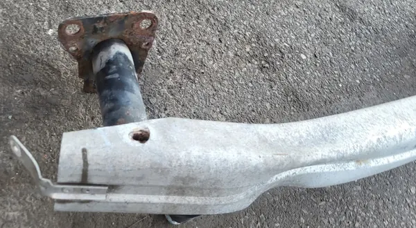 Etupuskuri Vahvistus Audi A4 B7 8E OE image 8