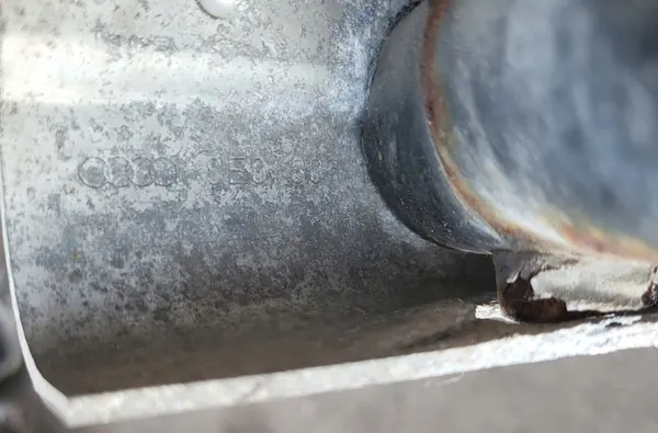 Etupuskuri Vahvistus Audi A4 B7 8E OE image 9