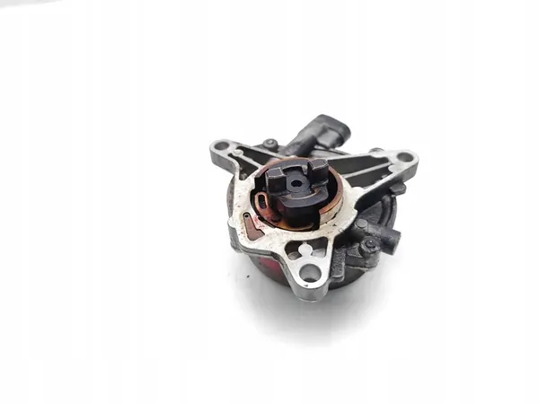 Alfa Romeo Giulietta Brake Booster 1.4 TB 2010 OEM 55221559 image 10