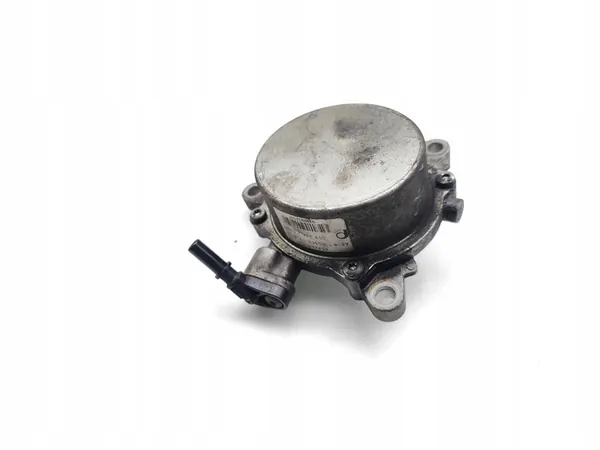 Alfa Romeo Giulietta Brake Booster 1.4 TB 2010 OEM 55221559 image 5
