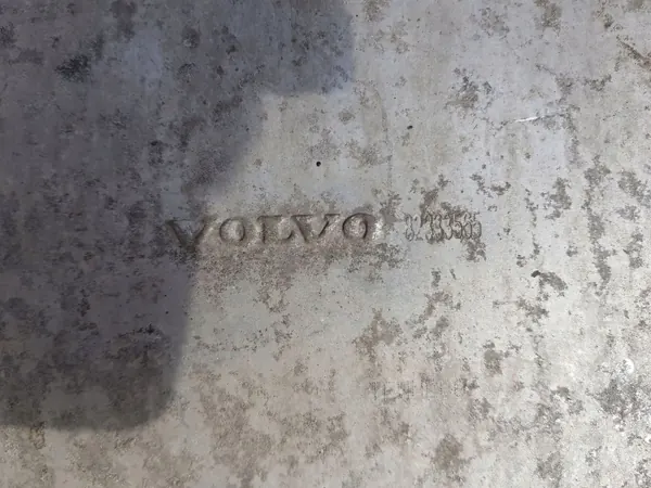 Volvo XC60 2020 Kokonaisvaimennin OEM 82333565 image 4