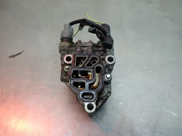 Electroválvula VTEC para Honda Civic 1.4 VIII FD3 - Usado image 2