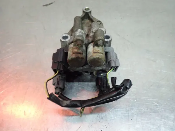 Electroválvula VTEC para Honda Civic 1.4 VIII FD3 - Usado image 5