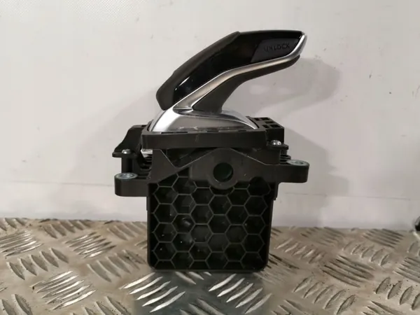 Peugeot 308 II SW Versnellingspook OEM 98270886DX image 3