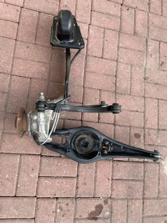Audi S3/RS3 8Y vasen taka ripustusvarsi OEM 5Q0505435J image 2