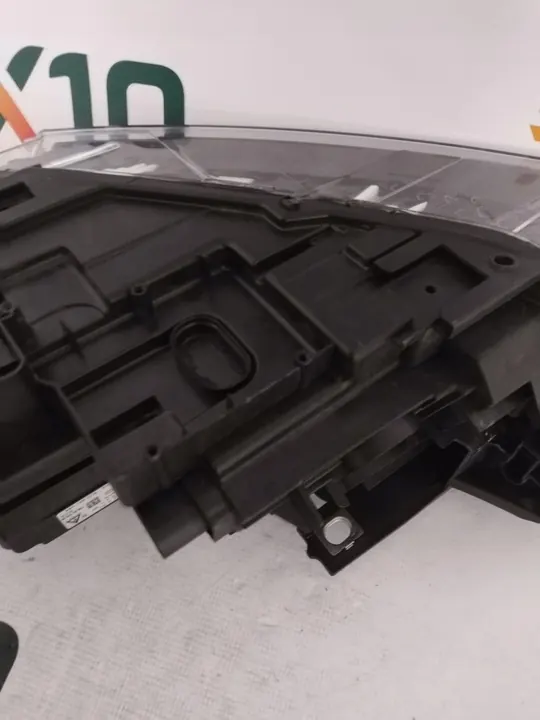 Faros Derecho Audi Q3 11-14 Xenón 8U0941044 image 3