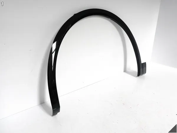 AUDI Q5 II 80A S-LINE Etu Vasemman Lokasuojan Verhoilu image 2