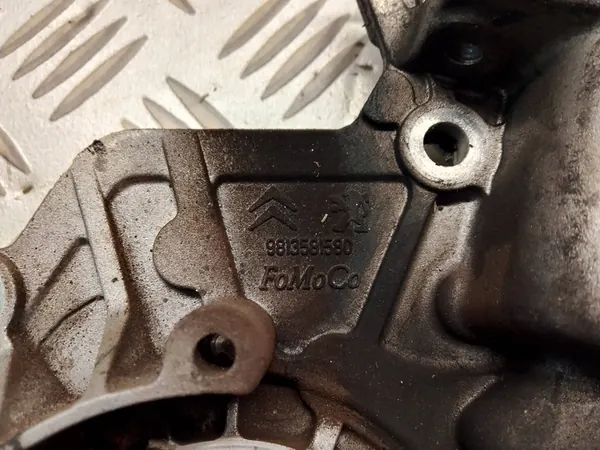 Oljepump PEUGEOT 308 T9 II 1.6 HDI image 2