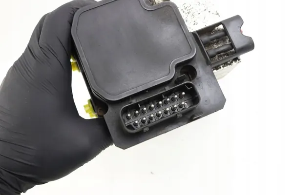 Bomba de travão Audi A6 S6 C4 OEM 8E0614111T image 4