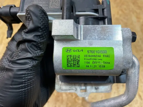 Condenseur AC Hyundai IONIQ 5 OEM 25670-GI000 image 10