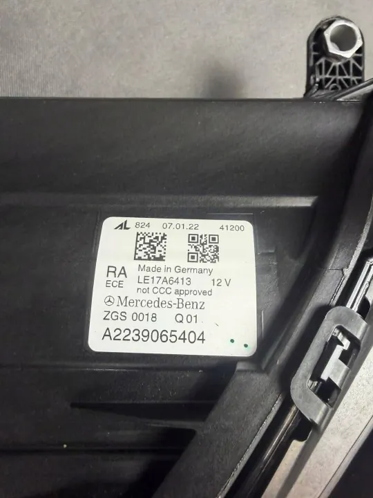 Mercedes S-Klasse W223 Digital Light Scheinwerfer OEM A2239065404 image 9