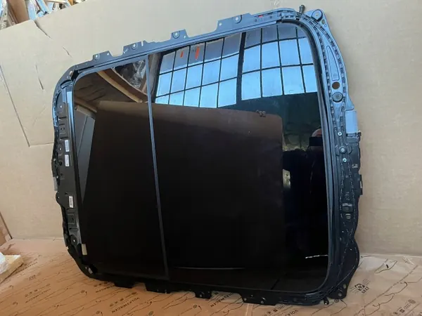 Teto Panorâmico Audi Q3 83A OEM 3G5877795 - 2020 image 3