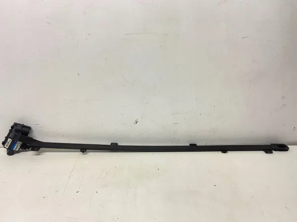 Sensor Pedestre Hyundai OEM 79170D7550 - Usado image 2