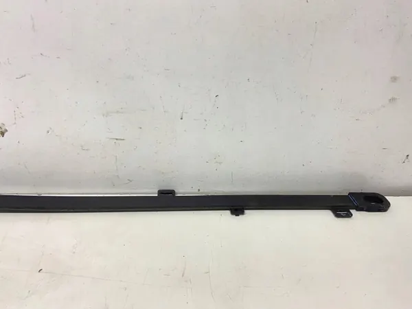 Sensor Pedestre Hyundai OEM 79170D7550 - Usado image 3