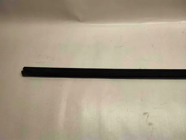 Tesla Model X Coupe Glasleiste Rechte Seite OEM 1032173 image 10