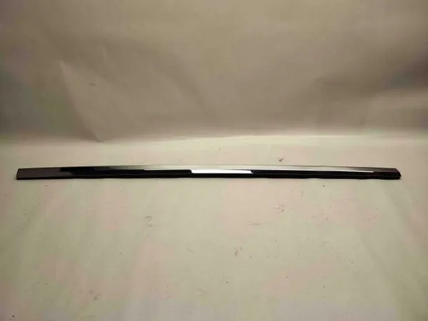Tesla Model X Coupe Glasleiste Rechte Seite OEM 1032173 image 3