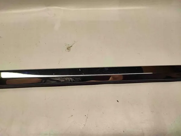 Tesla Model X Coupe Glasleiste Rechte Seite OEM 1032173 image 7