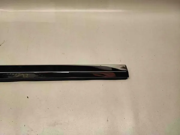 Tesla Model X Coupe Glasleiste Rechte Seite OEM 1032173 image 8