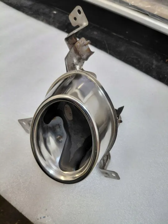 OEM 86672J7LA0 Oikea pakoputken pää kromi Kia image 3