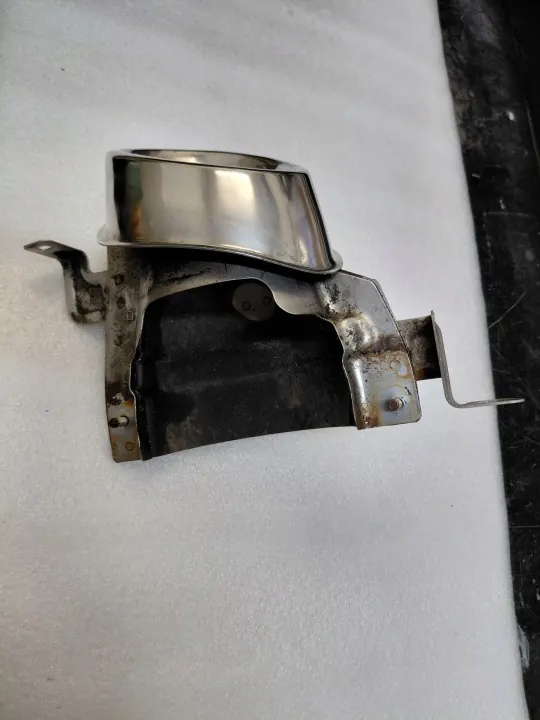 OEM 86672J7LA0 Oikea pakoputken pää kromi Kia image 4