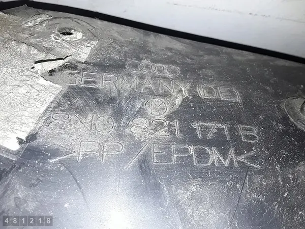 Audi TT Front Left Wheel Arch 2004 Coupe 8N0821171B image 2