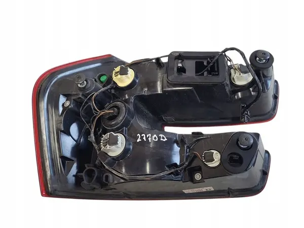 Lámpara de maletero derecha CITROËN C4 GRAND PICASSO II image 3