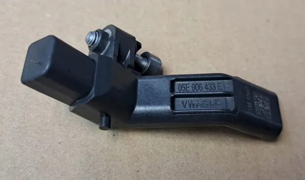 Sensor de Posición del Cigüeñal SKODA OE 1.0 TSI image 2
