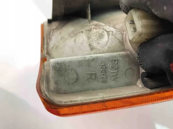 Indicador Esquerdo VW Transporter IV Flatbed 701953050B image 6