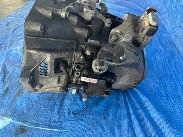 Boîte de vitesses Citroen C4 Picasso II 1.6 THP 20EA45 image 4