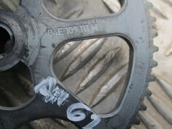 Kamaxelhjul 04E109111M 1.4 TSI 8V0 Audi A3 image 4