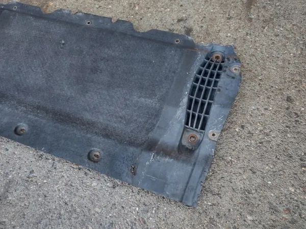 OEM 4G0863821F Moottorin alapeite Audi A6 C7 image 8