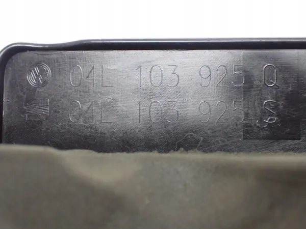 Motorafdekking OEM 04L103925Q voor VW Golf VII 1.6 TDI image 4
