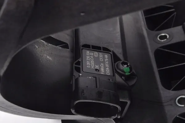 FORD FIESTA MK8 1.1 INLAATMANIFOLD H1BG-9424-AB image 4