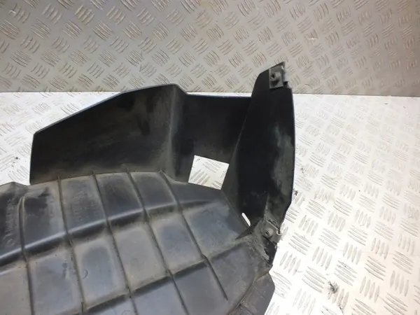 Mazda 3 III BM Arco de Rueda Trasero Derecho OEM BHN950351 image 3