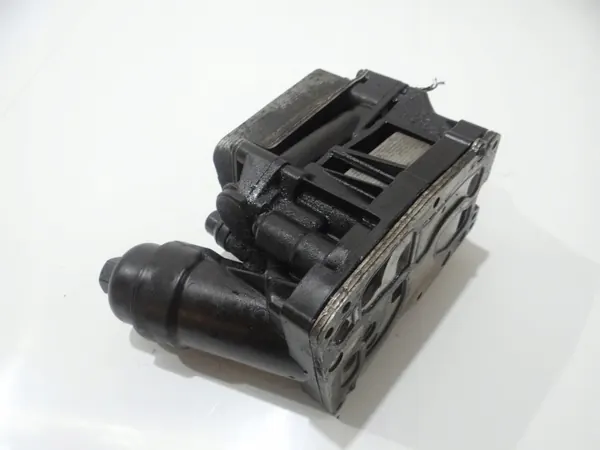 Refroidisseur d'huile BMW OE d'occasion OEM 8507627 F10 2.0D image 3