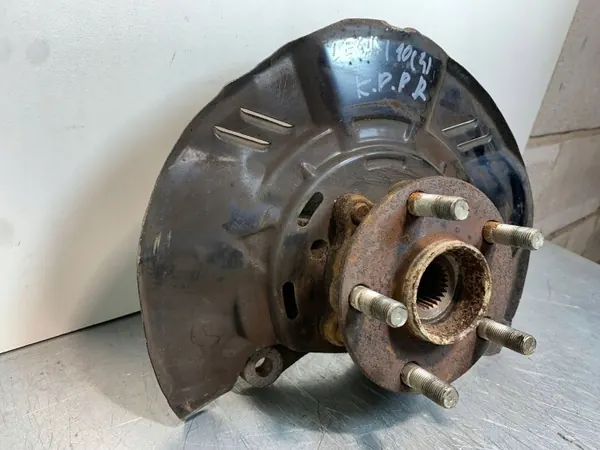 Subaru OE Framhjulsnav OEM FBZ24676 - Begagnad image 5