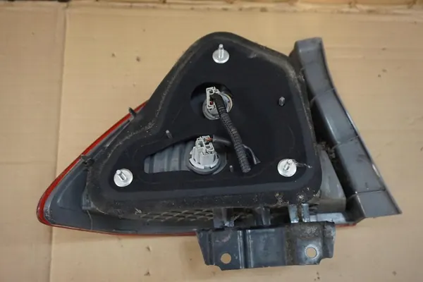 LÁMPARA TRASERA DERECHA HONDA CIVIC VIII SEDAN 33501SNBG01 image 5