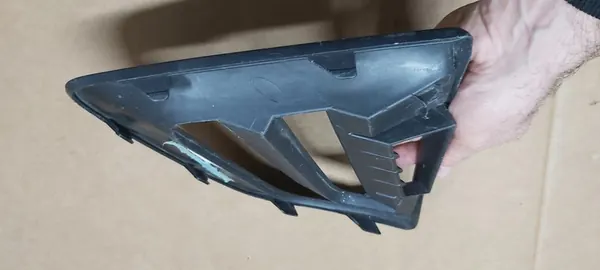 HYUNDAI IONIQ LIFT 2019 Rechter Bumper Rooster OEM 86564-G2550 image 6