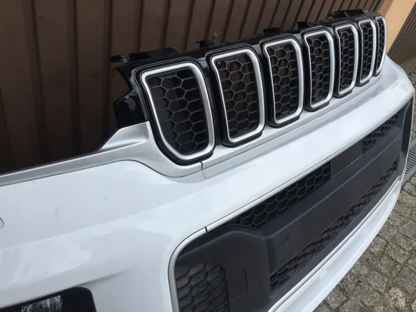 JEEP GRAND CHEROKEE WL 21 22 23 OVERLAND PARAURTI ANTERIORE image 8