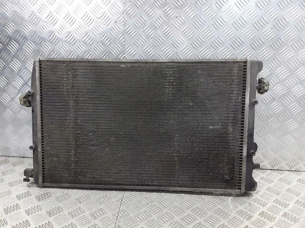 Radiador de Agua Seat Cordoba II 1.4 TDI OEM 6R0121253R image 3