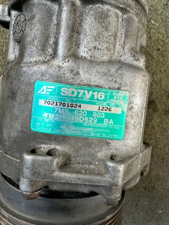 Compresseur de climatisation T5 LIFT VW image 2